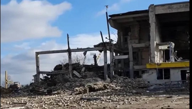 破壊されたヘルソン空港の動画公開