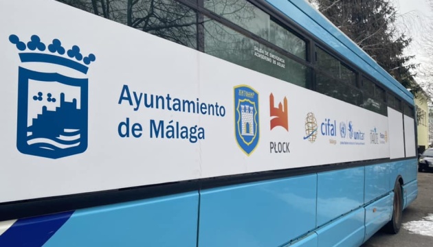 Іспанія передала Житомиру два автобуси