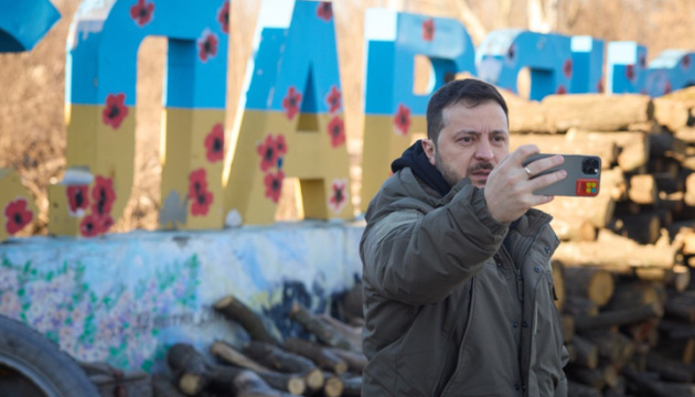 Zelensky arrives in Donetsk region’s city of Sloviansk