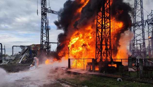 Ukrenergo : Les travailleurs russes du secteur de l'énergie contribuent à la destruction des infrastructures ukrainiennes