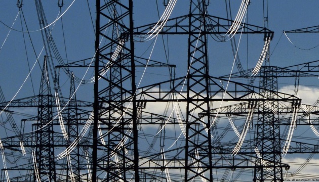 В енергосистемі великий дефіцит, обмеження споживання електрики діють по всій Україні – YASNO