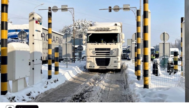 Na przejściu z Polską zapracowała eCherga dla ciężarówek

