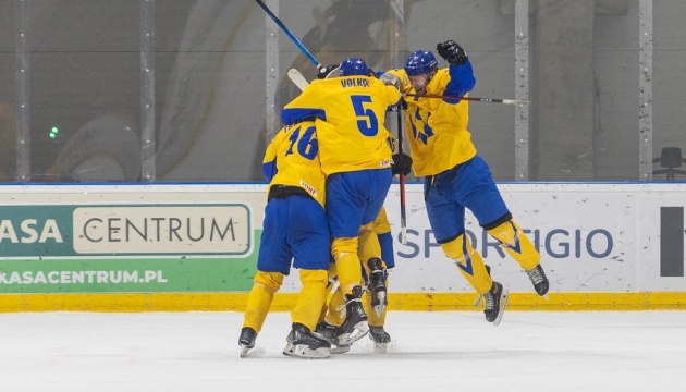 Молодіжна збірна України з хокею розгромила корейців на ЧС-2022