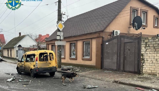 ロシア軍、ウクライナ南部ヘルソンへの攻撃継続　住民１名が死亡