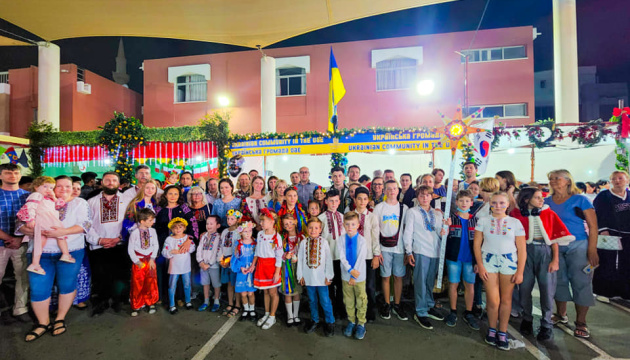 На різдвяному ярмарку в Абу-Дабі лунали українські колядки