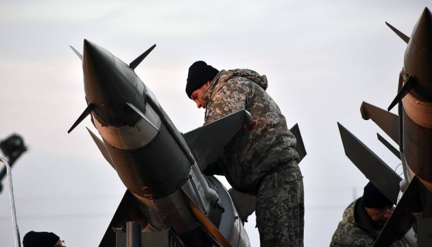 Під час вчорашньої ракетної атаки рф Повітряні сили ЗСУ збили 58 ракет, вертоліт та чотири дрони