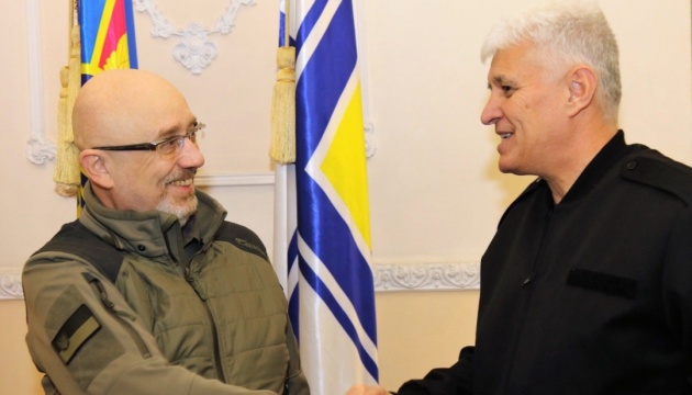 Міністр оборони Болгарії прибув до України