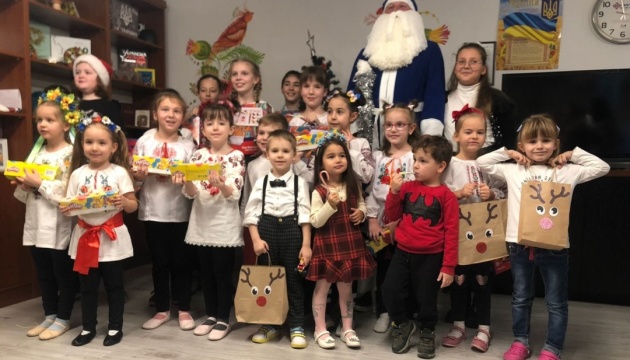 В українській школі в Анкарі відбулося свято «Миколай іде – Різдво веде»