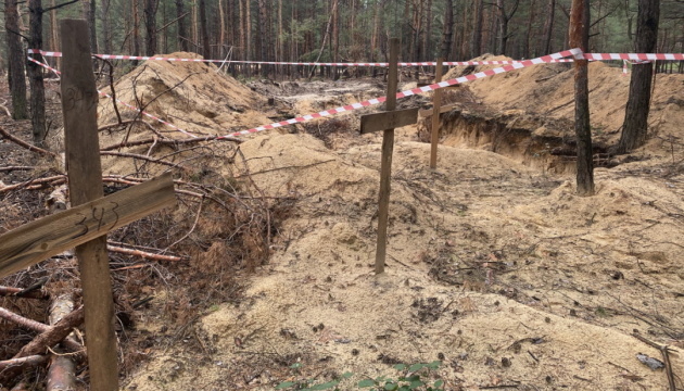 Guerre en Ukraine : Plus de 10 000 nouvelles tombes découvertes à Marioupol 