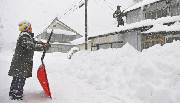 Потужні снігопади у Японії забрали щонайменше 9 життів