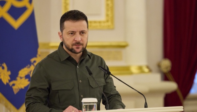 President Zelensky presents state awards to power engineers