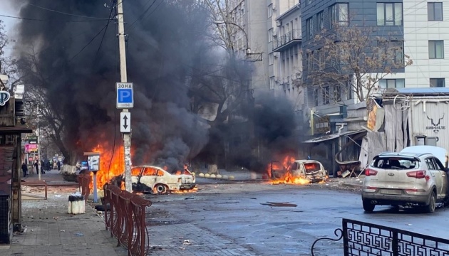 Кількість загиблих внаслідок ворожого обстрілу Херсона зросла до десяти