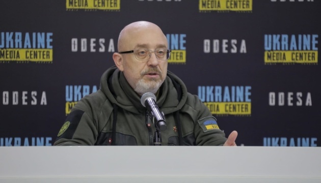 Minister Reznikov: Russia violates laws of war in Ukraine on daily basis