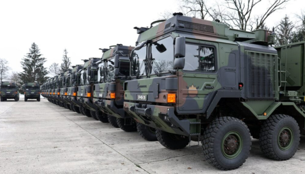 Das deutsche Unternehmen Rheinmetall liefert hochmobile Lkw in die Ukraine