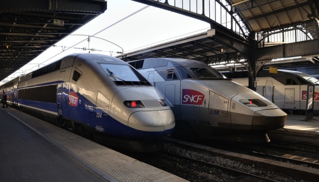 Через страйк залізничників у Франції на Різдво скасували майже половину швидкісних рейсів