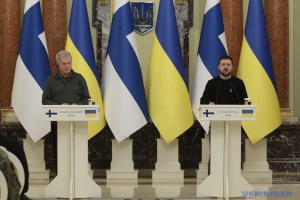Armored vehicles for Ukraine: Zelensky discusses creation of platform with President of Finland