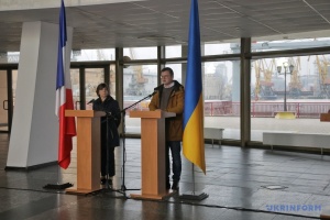 Франція у квітні передасть Україні другу мобільну ДНК-лабораторію – Колонна