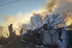 Russen beschießen Wuhledar, Häuser und zwei Schulen beschädigt