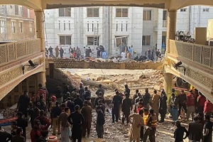 У Пакистані стався вибух у мечеті – майже 30 загиблих і 150 поранених