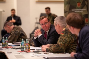 New German defense minister plans to visit Ukraine