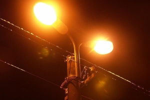 У Миколаєві вперше з початку війни частково увімкнуть вуличне освітлення