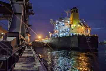 Two more vessels successfully pass via temporary grain corridor