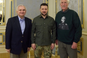 Senador de EE.UU. después de visitar Kyiv: La asistencia de seguridad se usa según lo previsto