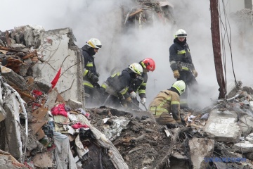 Schon 30 Todesopfer in Dnipro, bis 40 Menschen können sich unter den Trümmern befinden