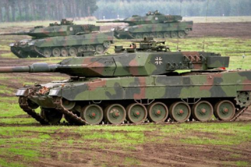 W Polsce zdementowali fejk o wysłaniu na Ukrainę polskich załóg czołgów Leopard 2

