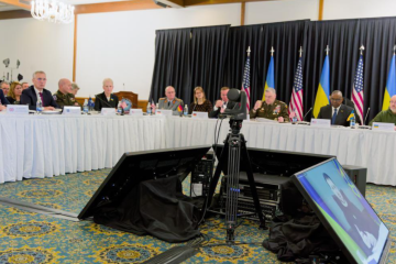 Stoltenberg: Nuevos suministros de armas permitirán a Ucrania liberar los territorios ocupados