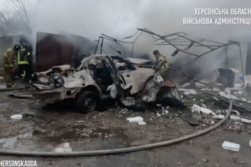Rusos bombardean los barrios residenciales de Jersón y la región, hay muertos y heridos