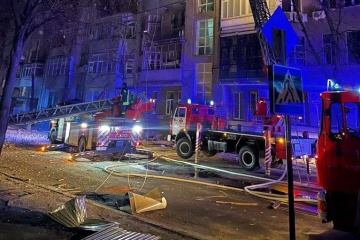 Charkiw: Tote und drei Verletzte bei Raketeneinschlag in Wohnhaus