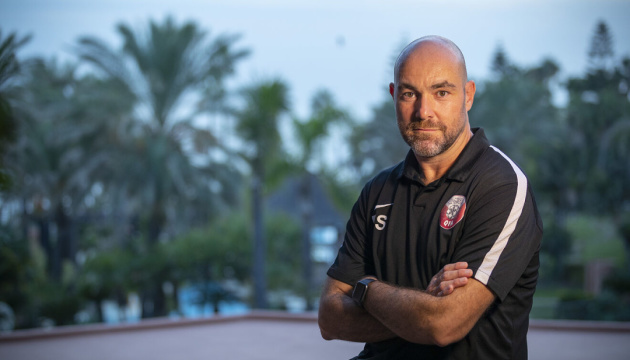 Тренер футбольної збірної Катару Санчес залишив команду