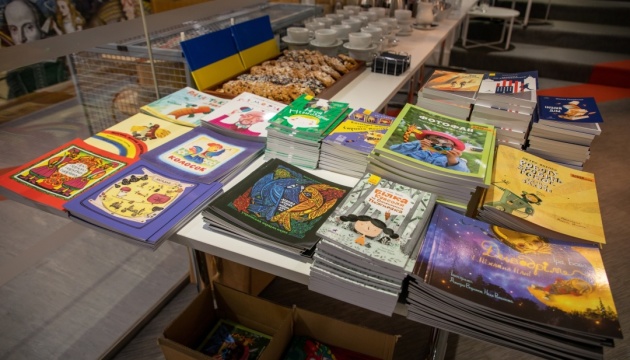 До Великої Британії надійшло понад 16 тисяч дитячих книжок українською мовою  
