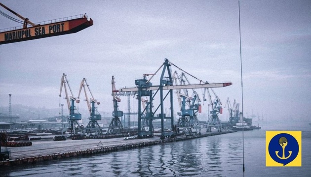 У порт Маріуполя вперше з моменту окупації зайшов військовий корабель РФ – Андрющенко