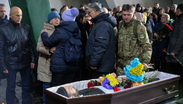 У Києві попрощалися із загиблим на фронті режисером Віктором Ониськом