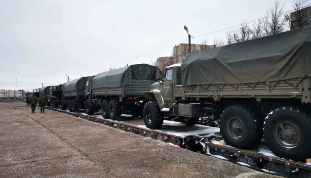 Several trains carrying Russian military equipment, soldiers arrive in Belarus Friday