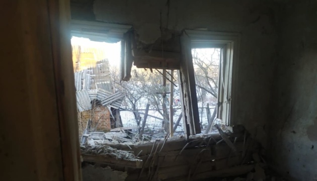 Загарбники вкотре гатили по Сумщині: 55 «прильотів» за добу, є руйнування 