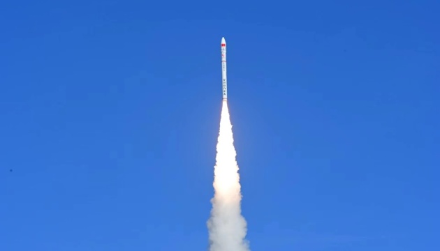Китай успішно запустив ще п'ять супутників