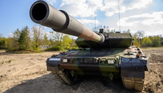 Hiszpania wysłała na Ukrainę sześć czołgów Leopard 2