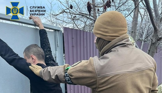 На Харківщині викрили колаборанта, який допомагав росіянам вивозити українське зерно
