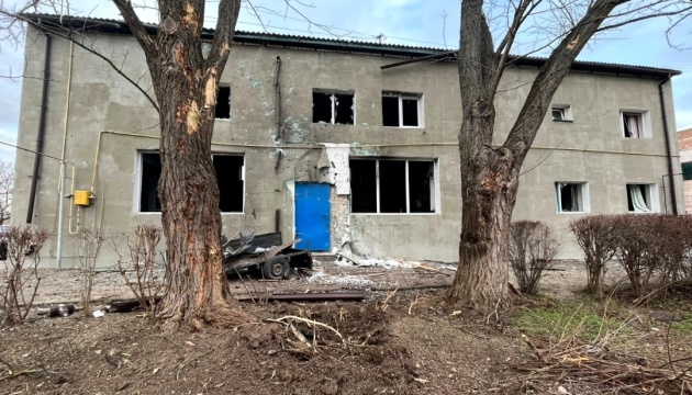 Russian attacks cause damage to civil infrastructure, houses in Kherson region