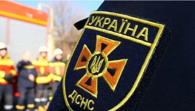 На Запоріжжі рятувальники витягли з-під завалів трьох людей