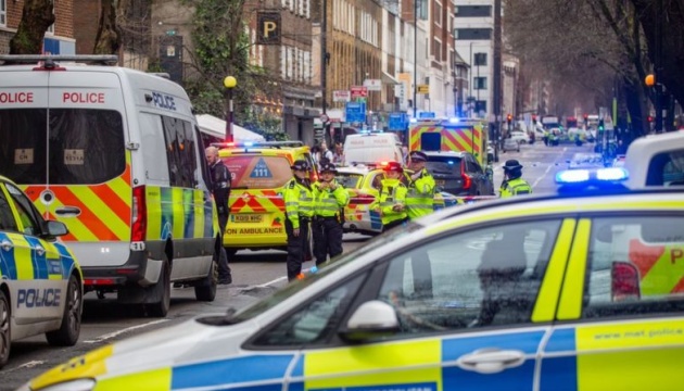 У центрі Лондона невідомий поранив трьох жінок і семирічну дівчинку