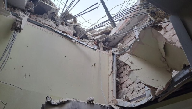 Guerre en Ukraine : Une frappe russe touche une école à Tchassiv Yar 