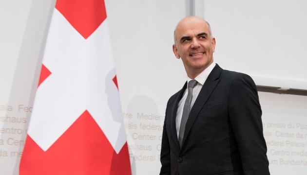 Presidente de Suiza: La guerra de Rusia contra Ucrania es un ataque brutal al derecho internacional