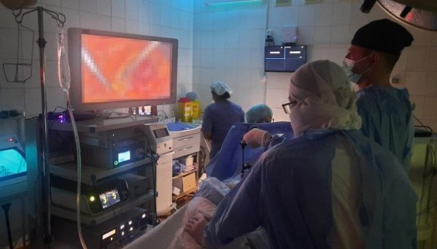 Онкологи з Черкащини провели перше хірургічне втручання з віртуальною операційною