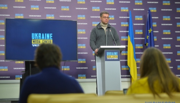 Експерт сказав, коли може покращиться ситуація з електропостачанням в Україні