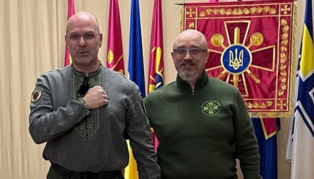 Відомий канадсько-український юрист отримав нагороду від Міністра оборони України
