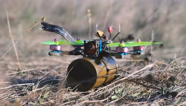 Розвідники створюють власну флотилію дронів-камікадзе
